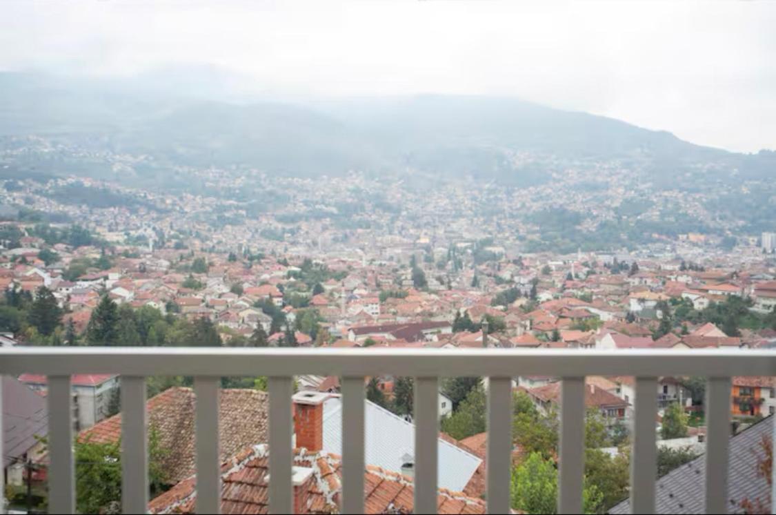 With The View Horizon * Sarajevo